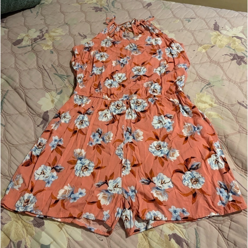 Aeropostale Pink Floral XS shorts Romper with spaghetti straps